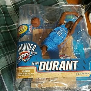 Oklahoma city Thunder Kevin Durant action figurine